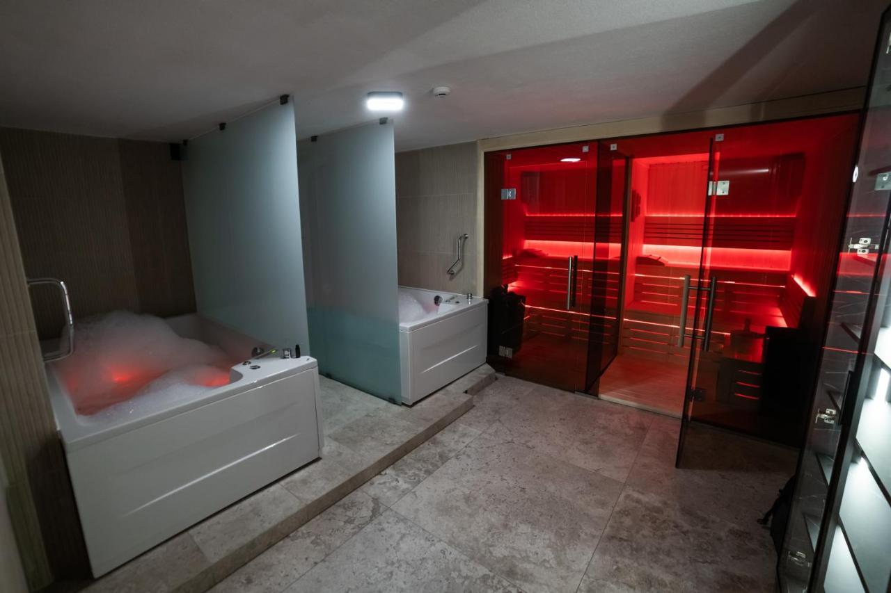 Emery Hotel Prisztina Zewnętrze zdjęcie