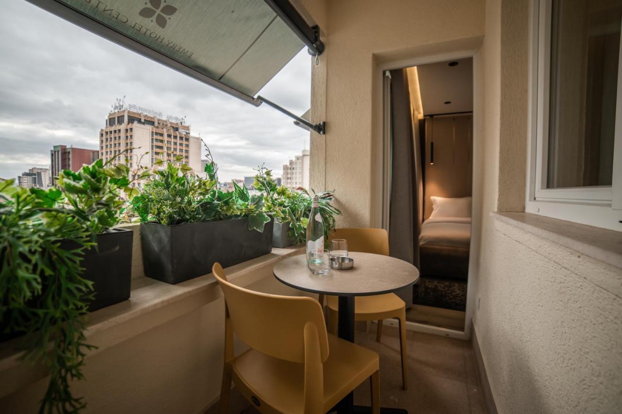 Emery Hotel Prisztina Zewnętrze zdjęcie