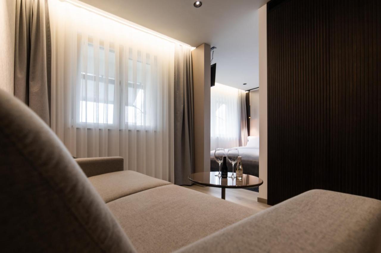 Emery Hotel Prisztina Zewnętrze zdjęcie