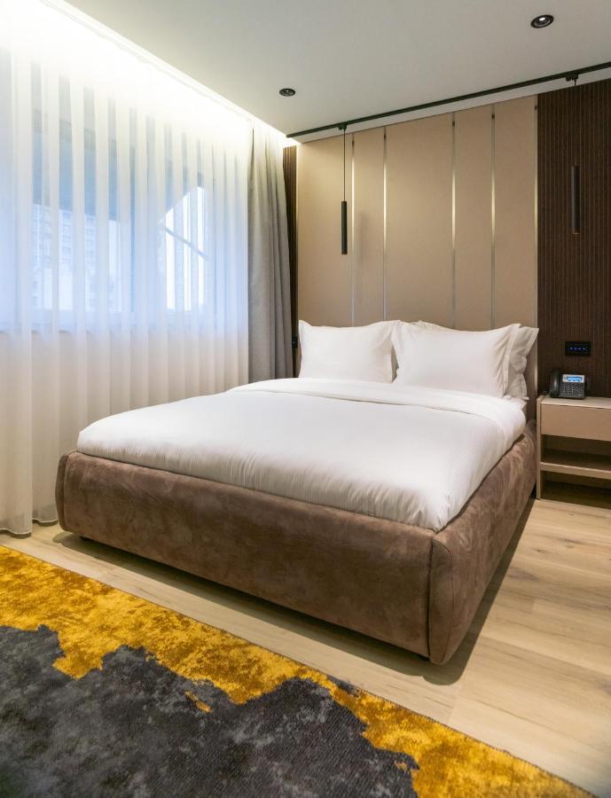 Emery Hotel Prisztina Zewnętrze zdjęcie