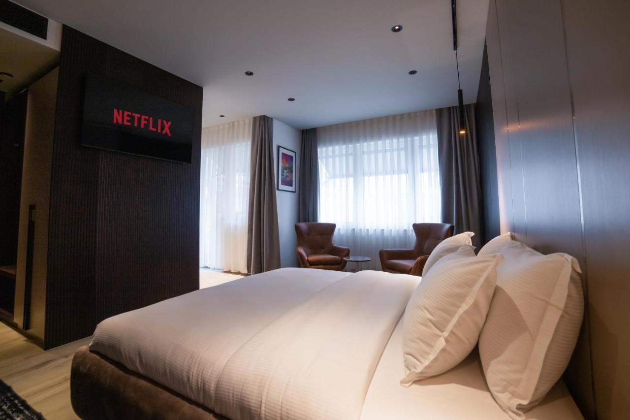 Emery Hotel Prisztina Zewnętrze zdjęcie