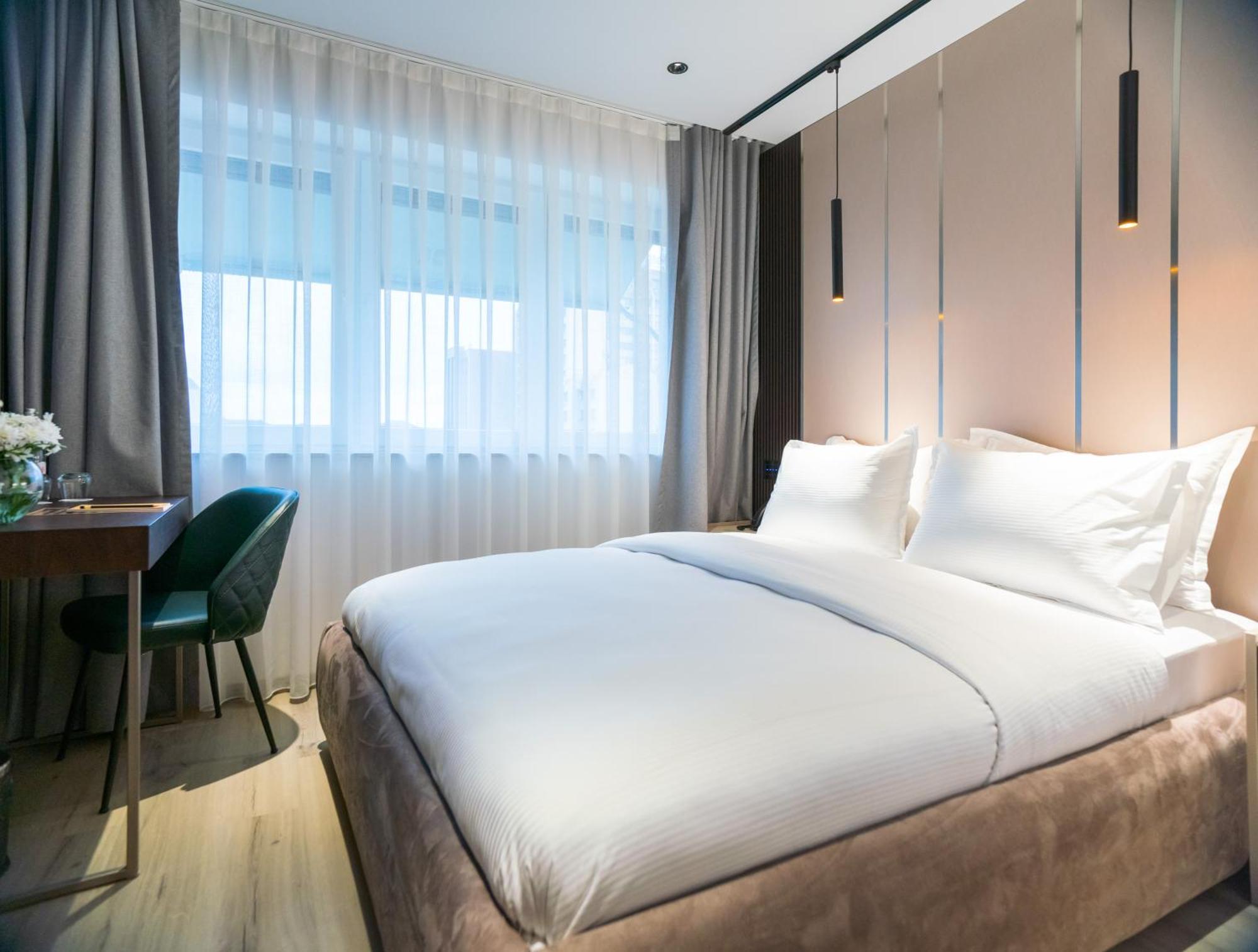 Emery Hotel Prisztina Zewnętrze zdjęcie